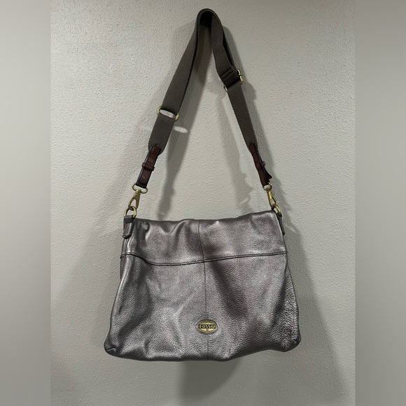 Fossil Explorer Foldover Metallic Pewter Leather - Picture 9 of 12